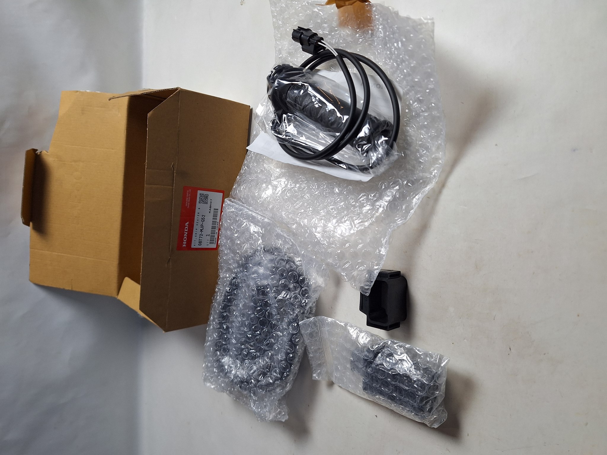 Bild von KIT,GRIP HEATER  ATT  08T72-MJP-G52  CRF1000L